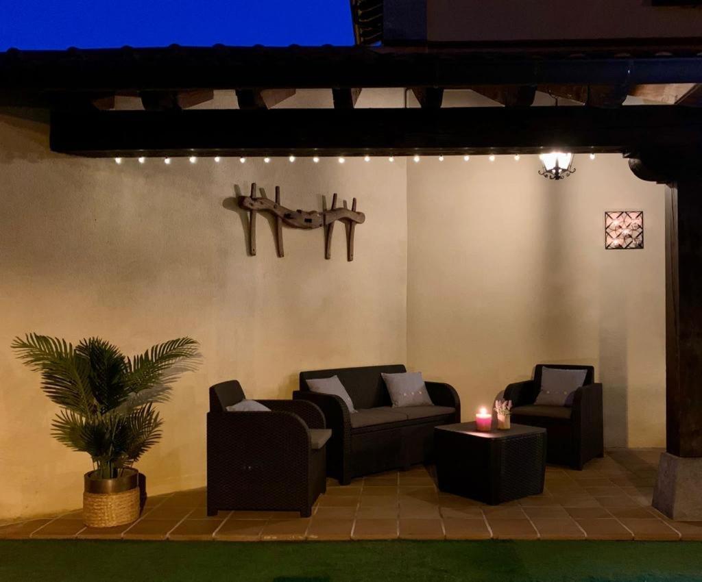 לסאקה Apartamento Usuaia Con Jacuzzi מראה חיצוני תמונה